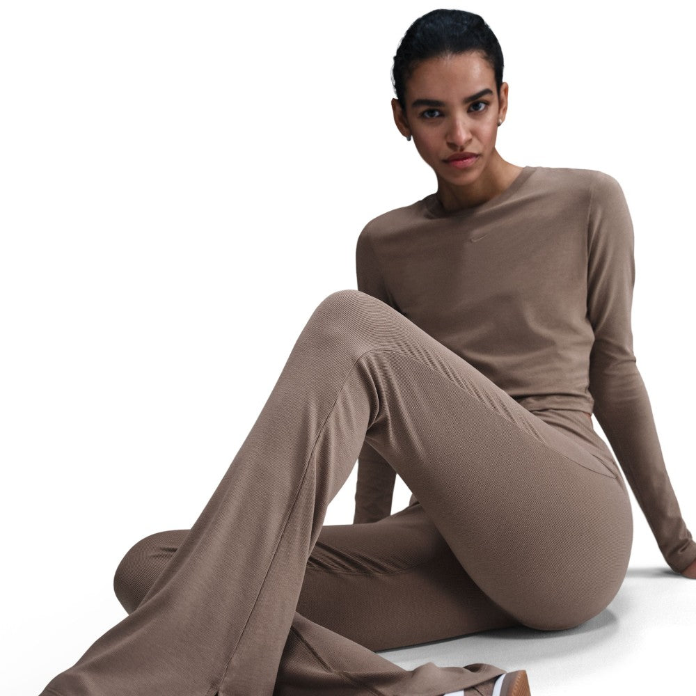 Sportswear Chill Knit Tight Mini-Rib Flared Leggings