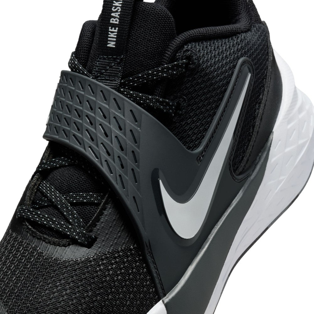 Team Hustle D 12 Basketball Shoes