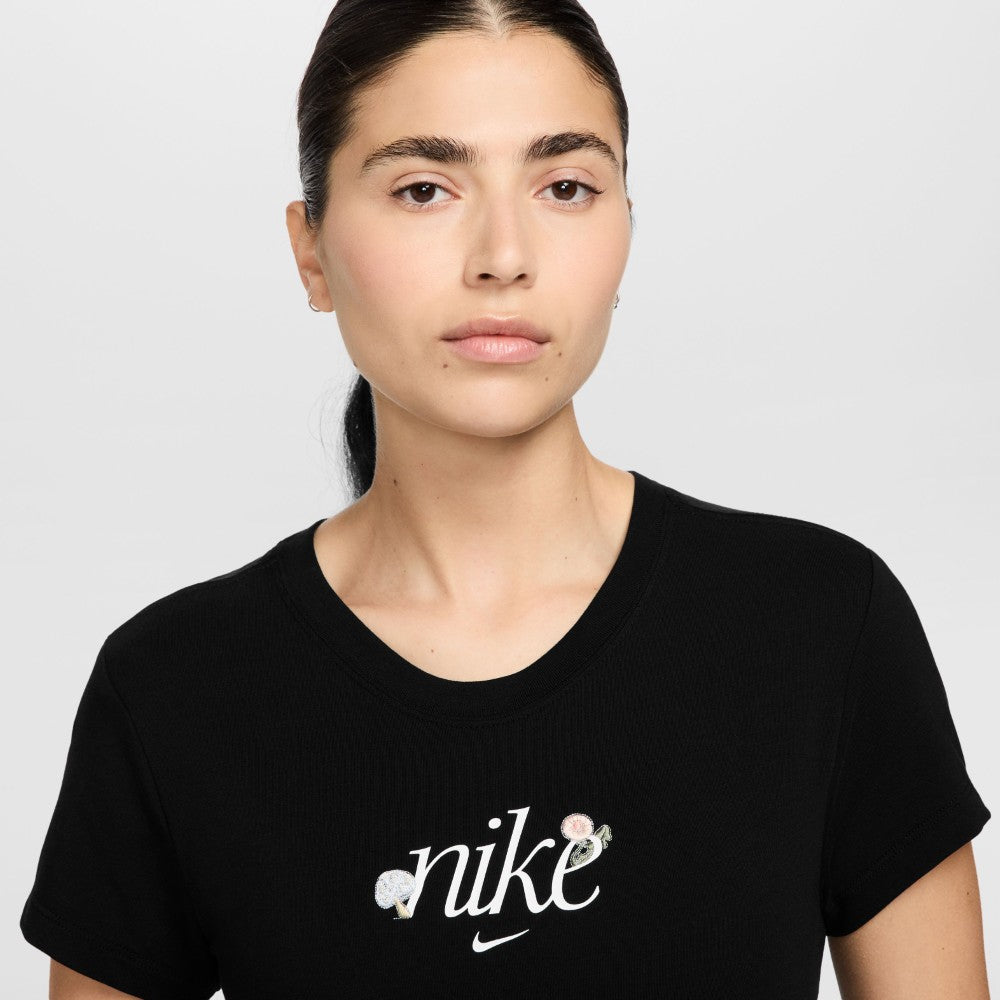 Sportswear Chill Knit Slim Graphic T-Shirt