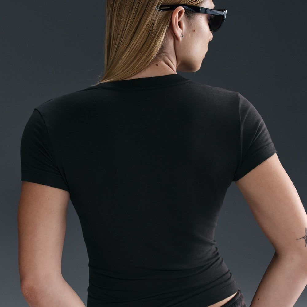 Sportswear Chill Knit Slim Graphic T-Shirt
