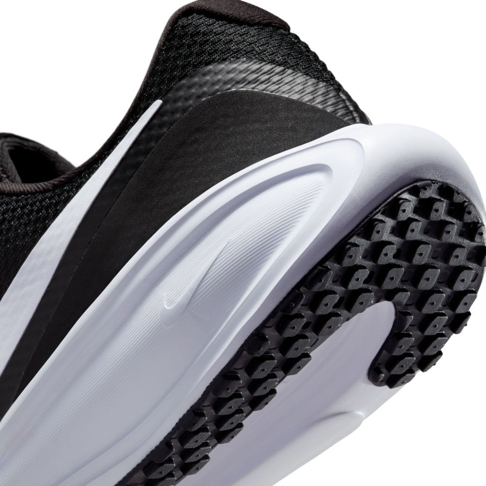 Revolution 8 Road Running Shoes