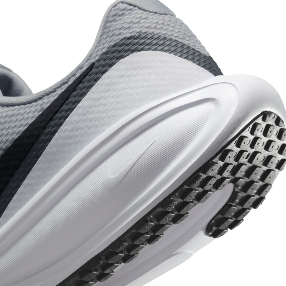 Revolution 8 Road Running Shoes