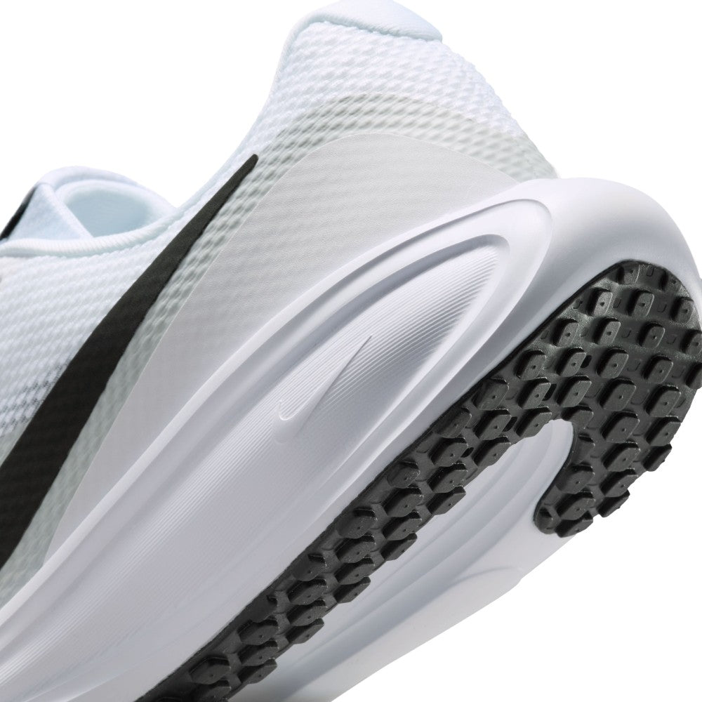 Revolution 8 Road Running Shoes
