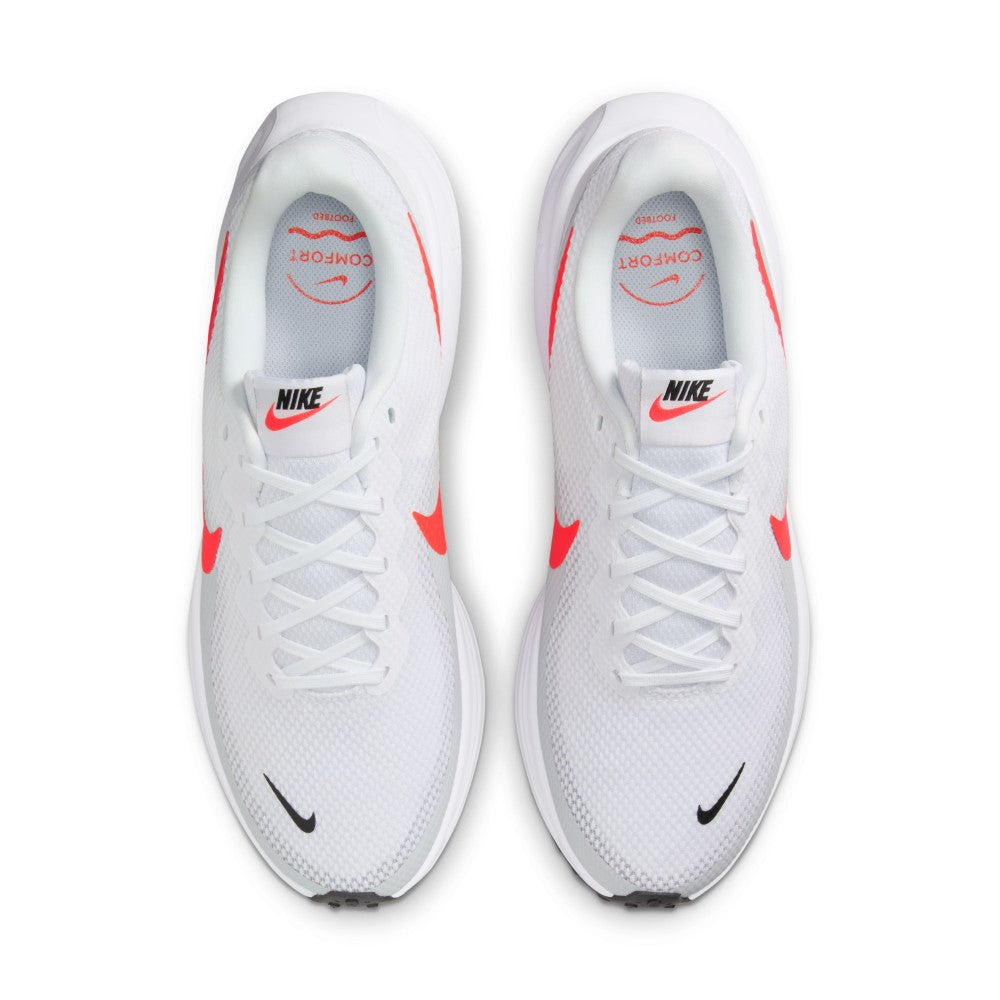 Revolution 8 Road Running Shoes