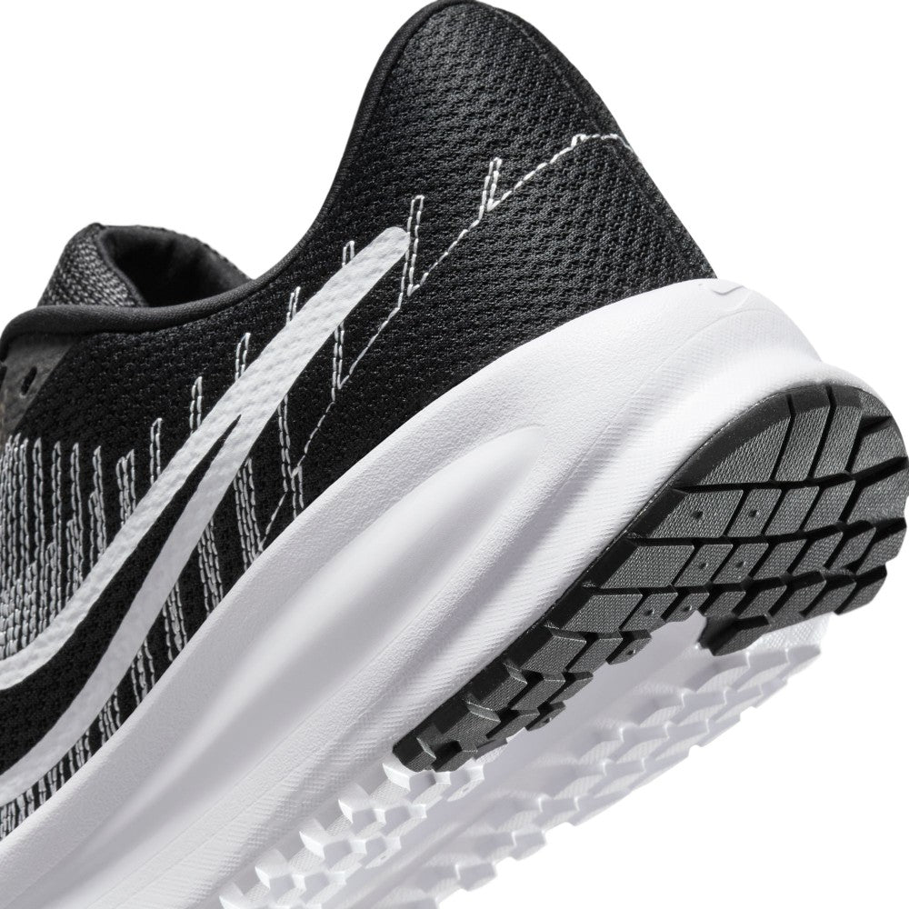 Run Defy Road Running Shoes