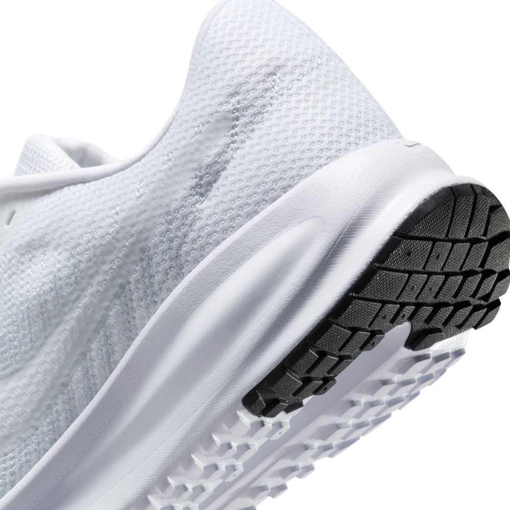 Run Defy Road Running Shoes
