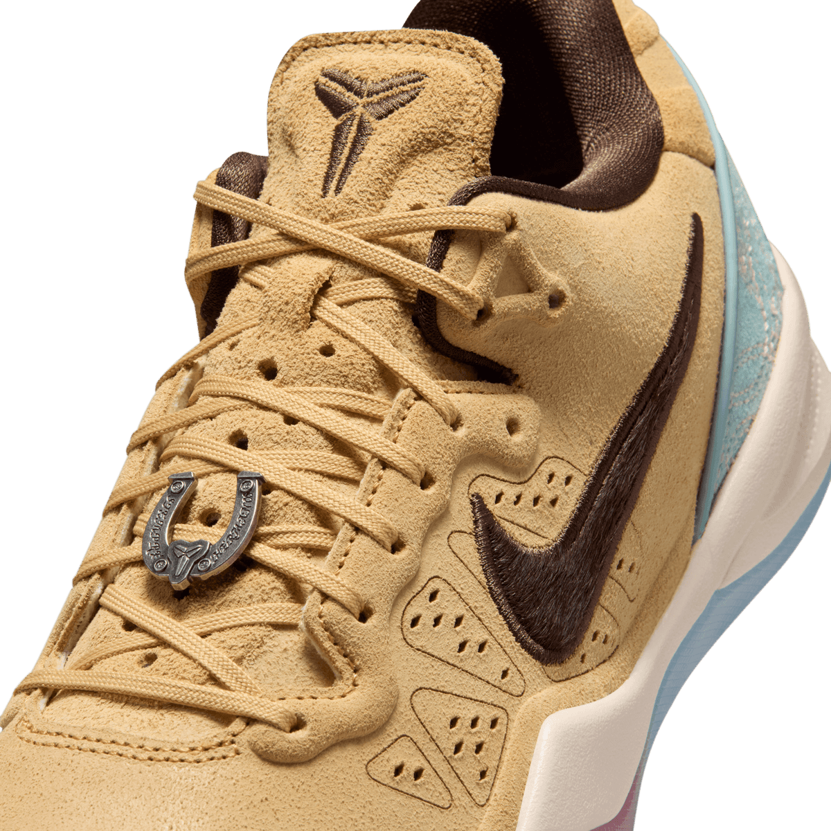 Kobe VIII Ext Protro 'Siempre Mio'