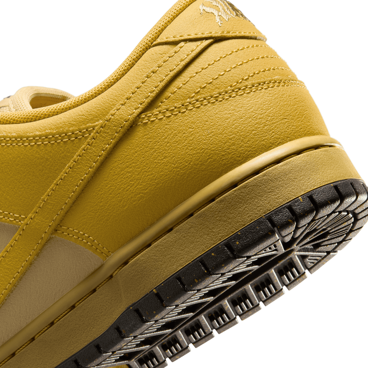Dunk Low Pro 'Saffron Quartz'