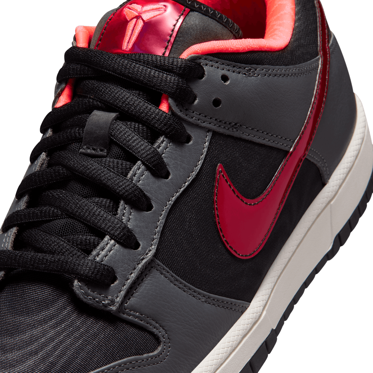 + Kobe Dunk Low Protro 'WNBA'
