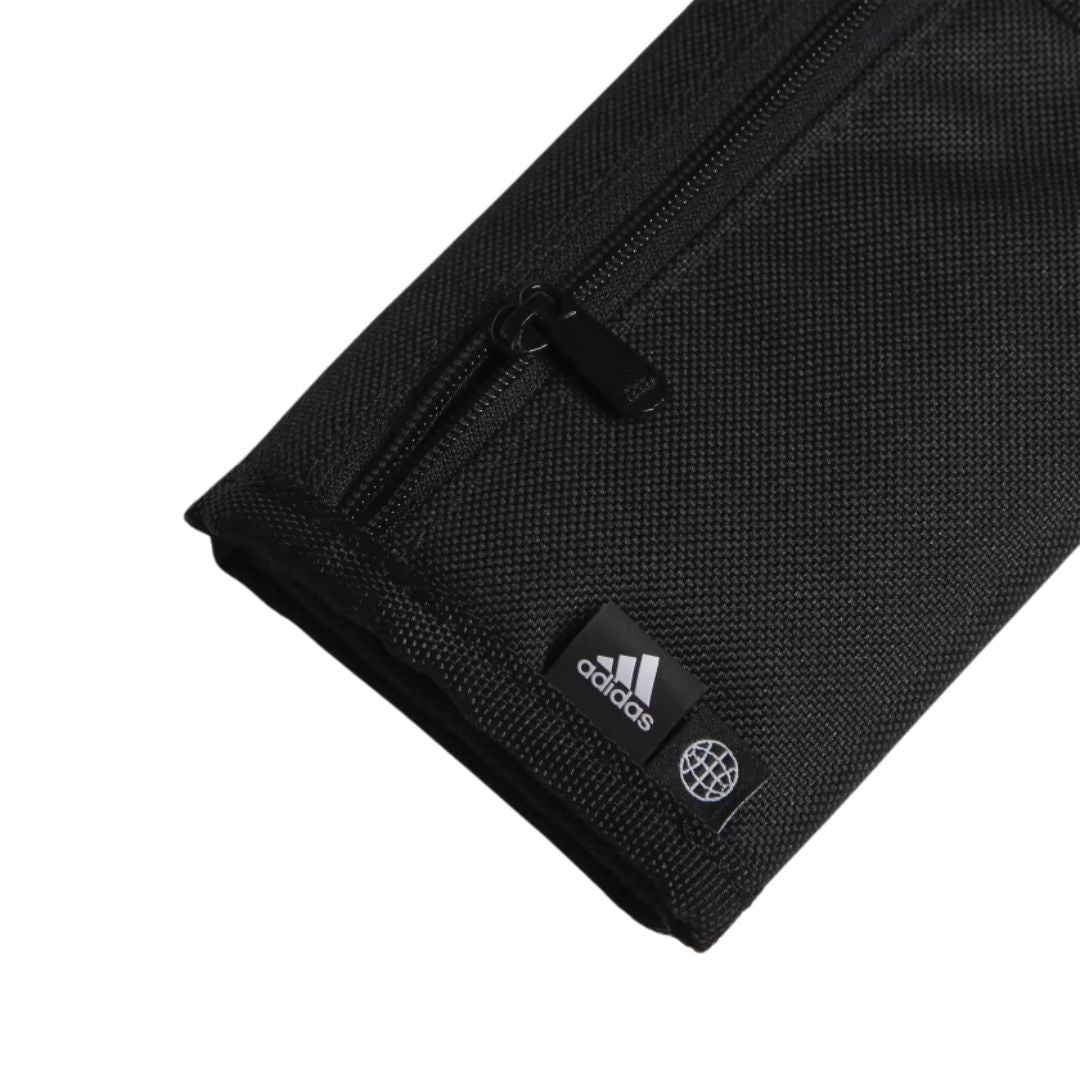 Essentials Wallet