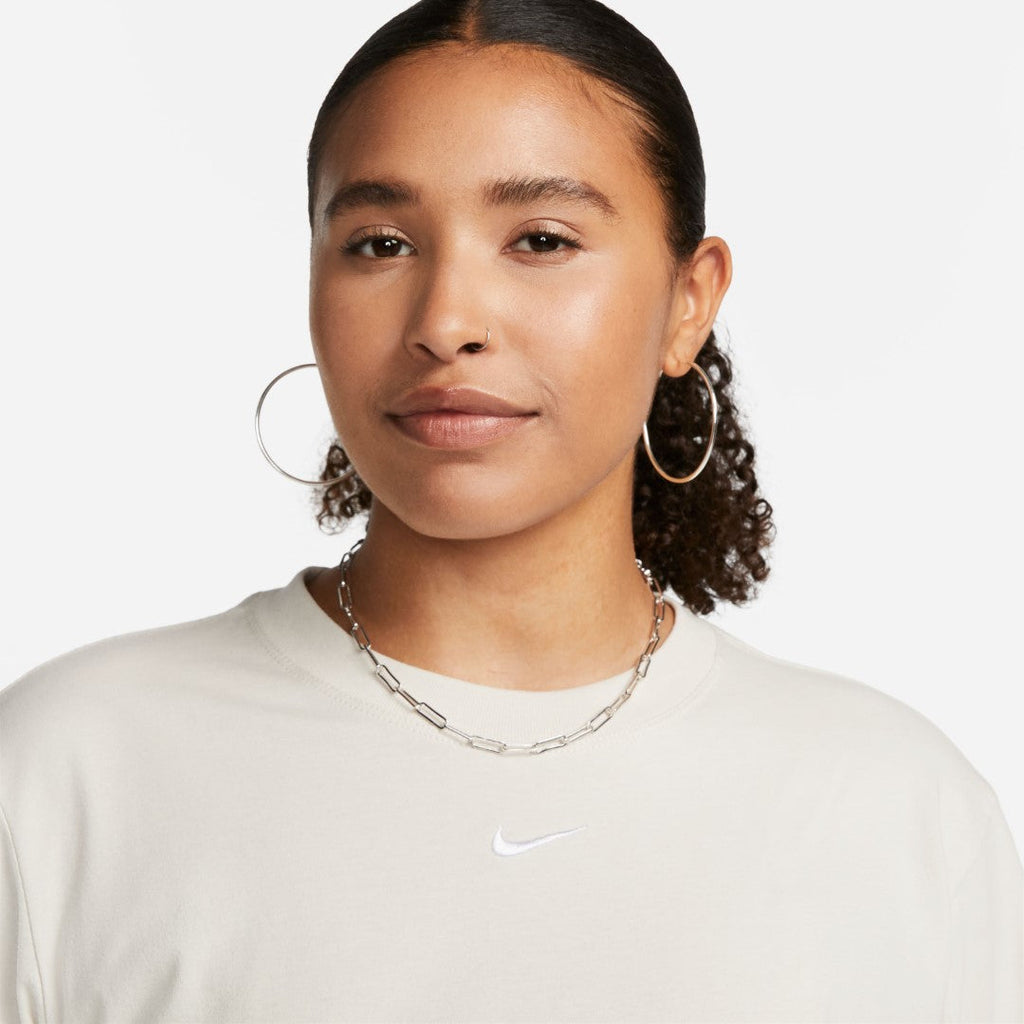 Sportswear Essential T-Shirt
