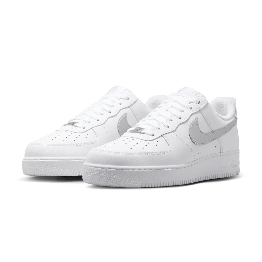 Air Force 1 '07 'White Metallic Silver'