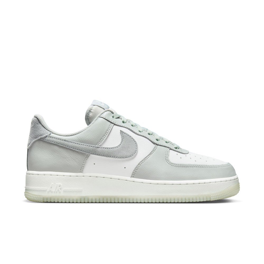 Air Force 1 '07 LV8 Lifestyle Shoes
