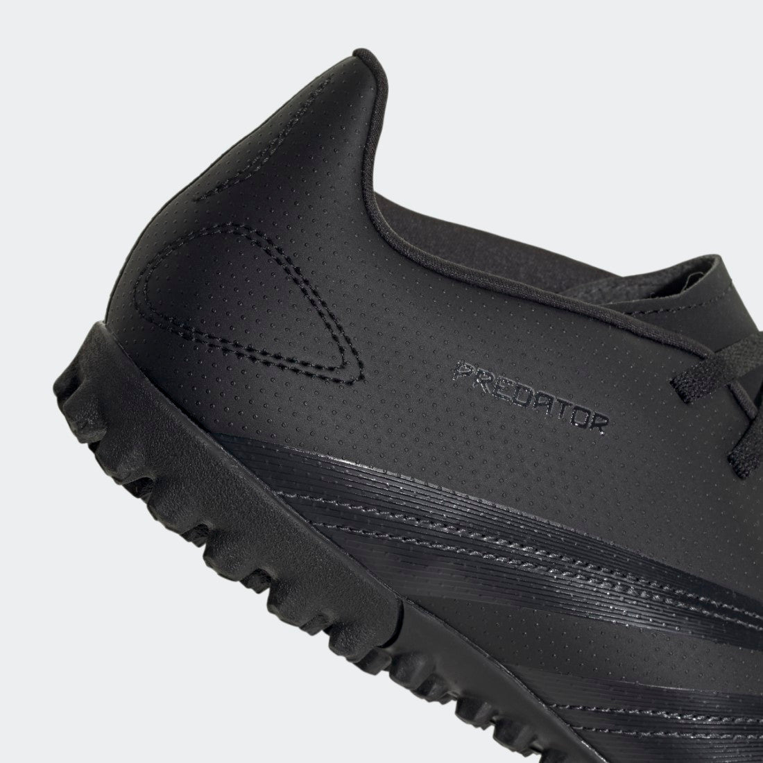 Predator Club Turf  Shoes