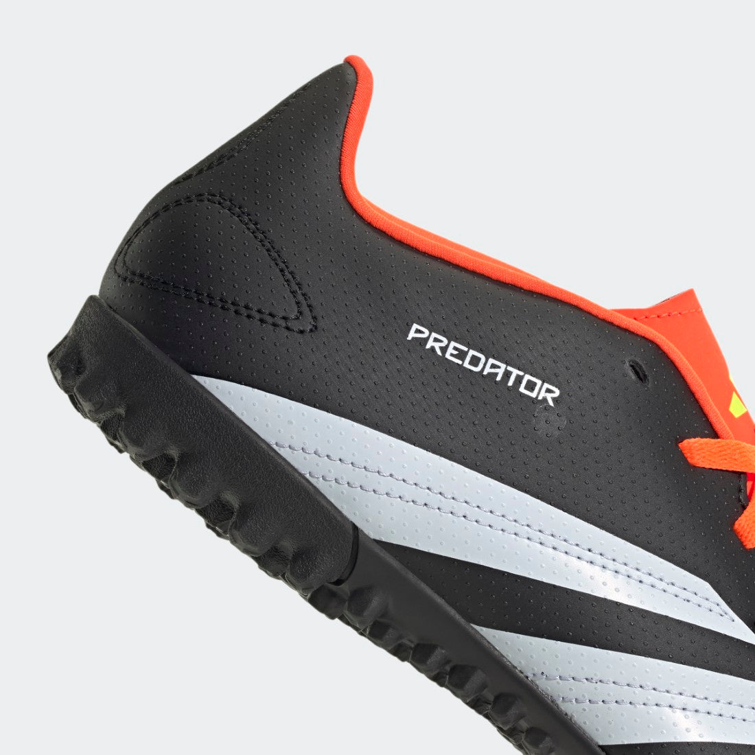 Predator Club Turf  Shoes
