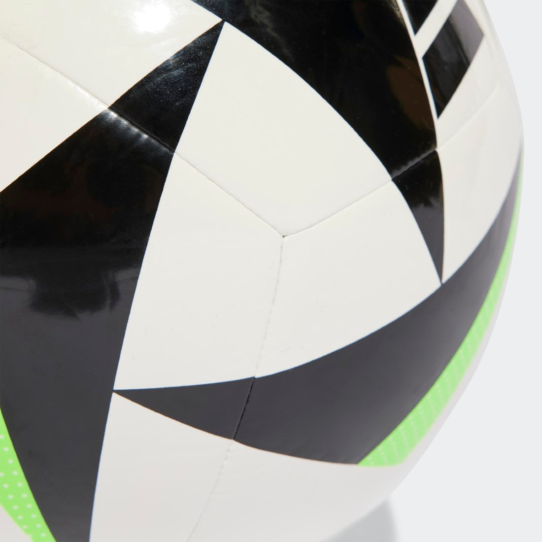 Fussballliebe Club Ball