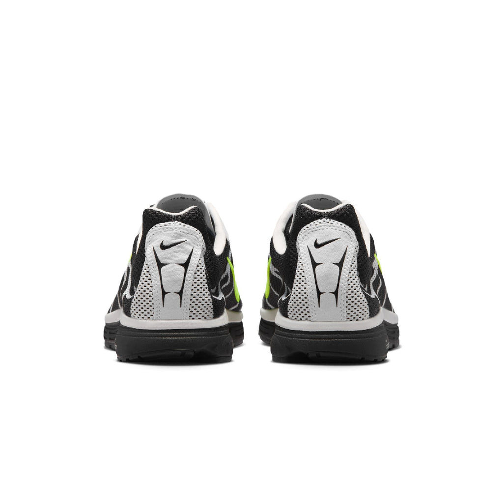 Zoom Streak 3 'Black Volt Summit White'