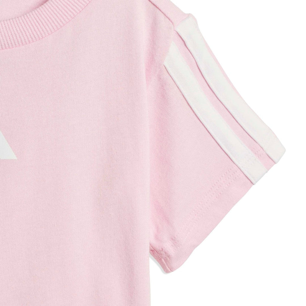 Essentials Tee Set