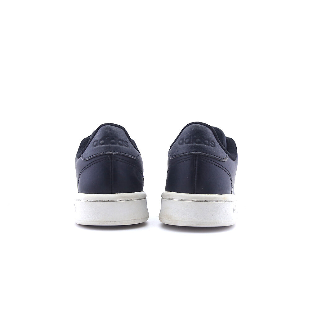 ADIDAS  ADVANTAGE
