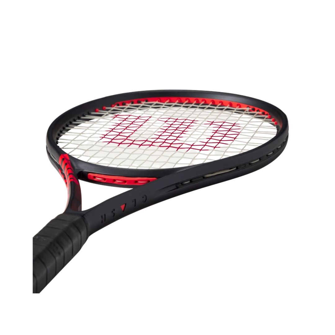 Clash 100L V3 Tennis Racket