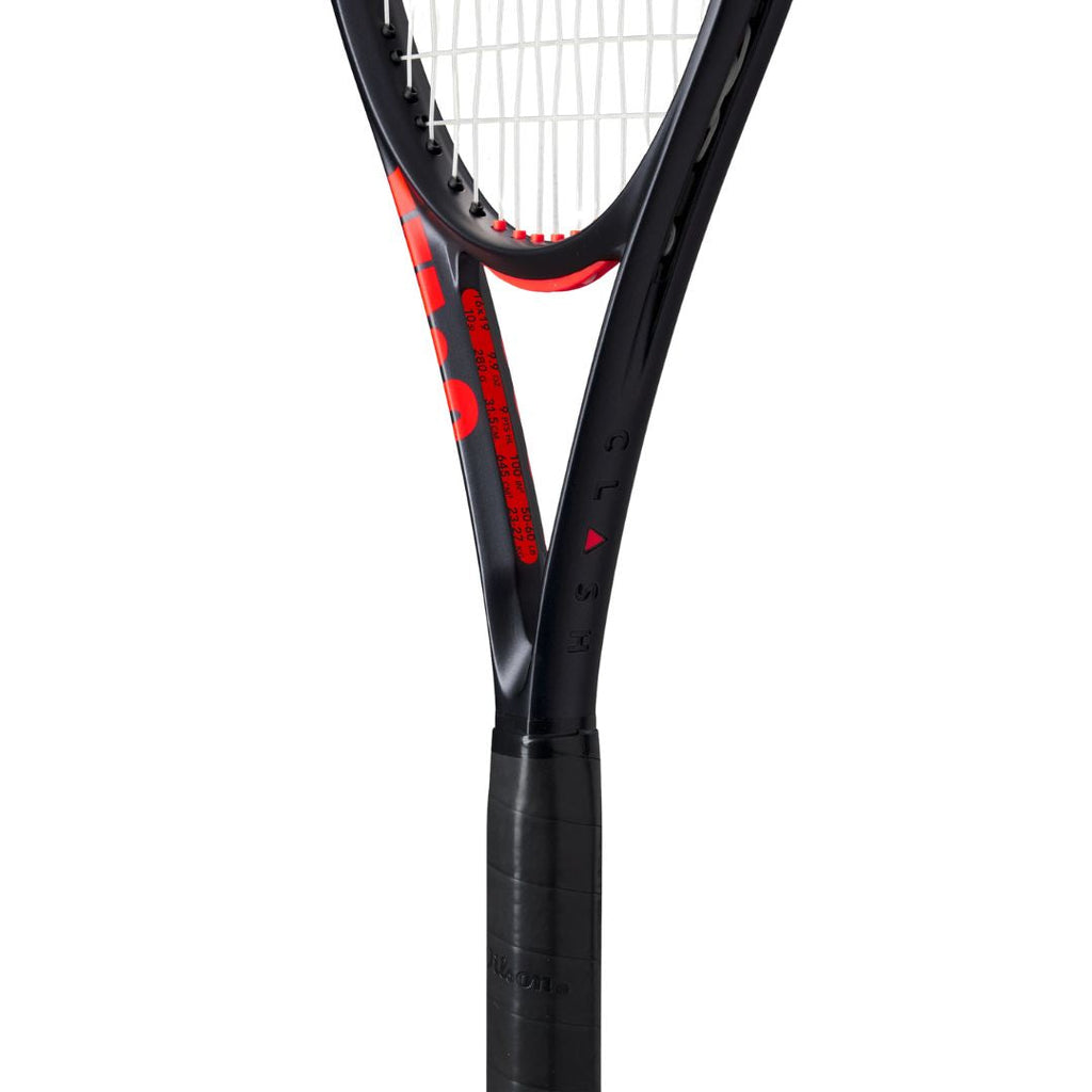 Clash 100 V3 Tennis Racket